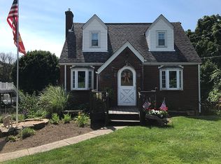 900 Ridge Rd, Ambridge, PA 15003