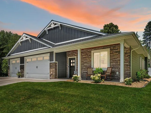 429 River Hills Rd, River Falls, WI 54022