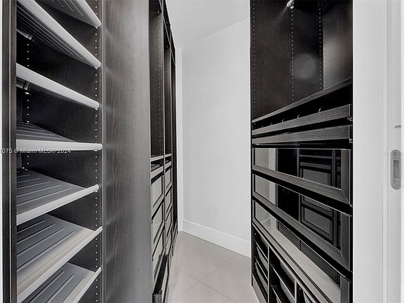 4th image of 1802-1300 Brickell Bay Dr