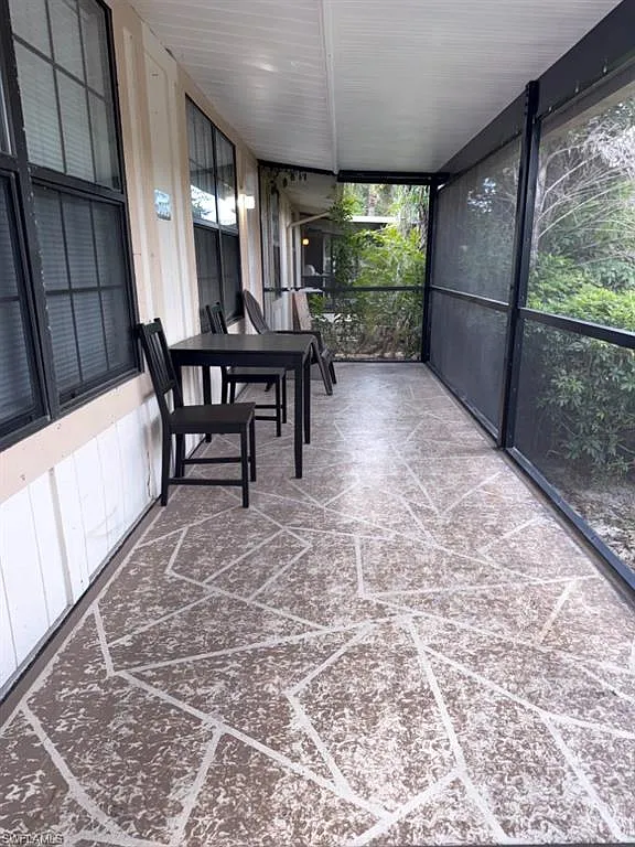 2 bed, 2.0 bath, 865 sqft, $1,800 — Photo 1
