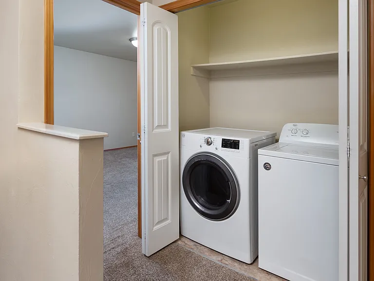 157 E Magnolia Dr — Photo 10
