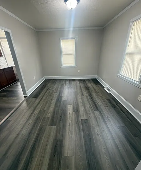 111 S Wilson Ave — Photo 6