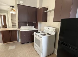 402 N 5th St #2R, Reading, PA 19601