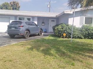 1571 NW 78th Ave, Pembroke Pines, FL 33024