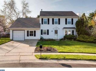 5 Teton Ct, Voorhees, NJ 08043