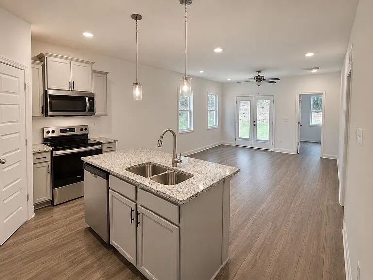 4405 Dominion Crest Dr — Photo 3