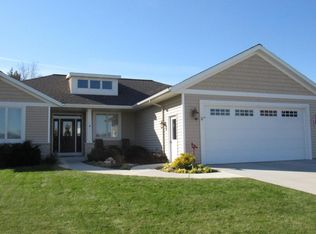 697 Trail Ridge Ln, Plymouth, WI 53073