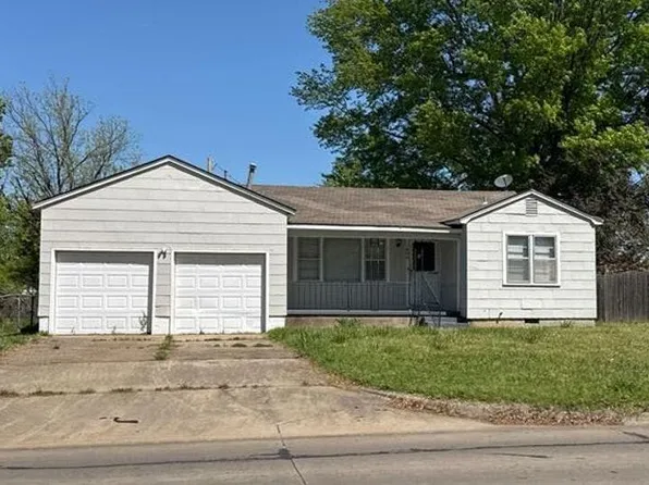 1900 Chandler Rd, Muskogee, OK 74403
