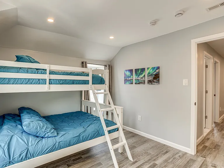5321 Wakefield St — Photo 17