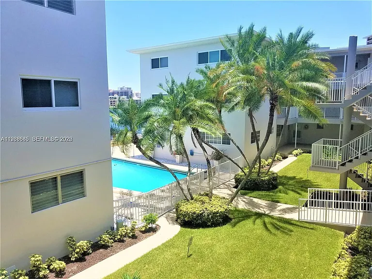 462 Golden Isles Dr #203 — Photo 11