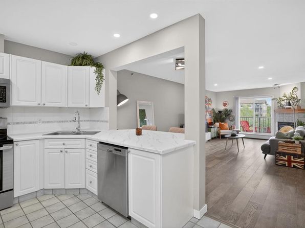 1415 W 17th St SE #305, Calgary, AB T2G 3V3