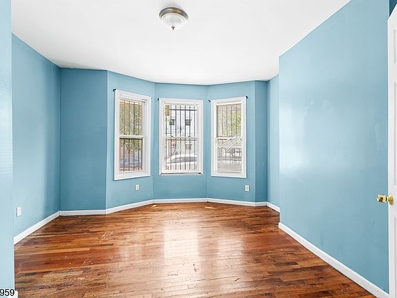 3rd image of 681 S 11Th St #3