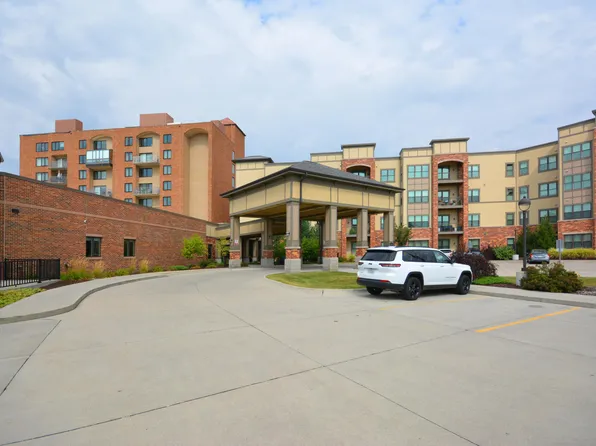 2200 Hamilton Dr Unit 406, Ames, IA 50014