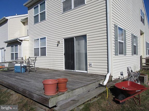 5th image of 410 Aldwych Dr