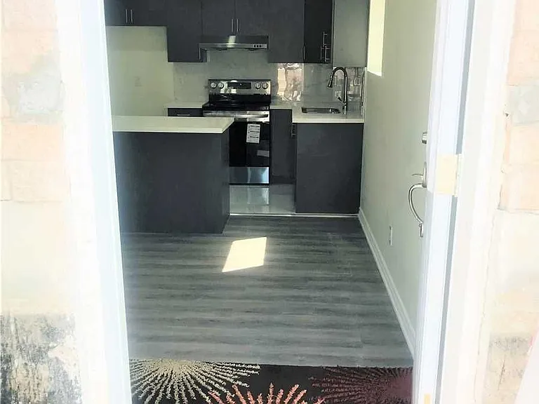 25 Gabrielle Cres #BASEMENT — Photo 4
