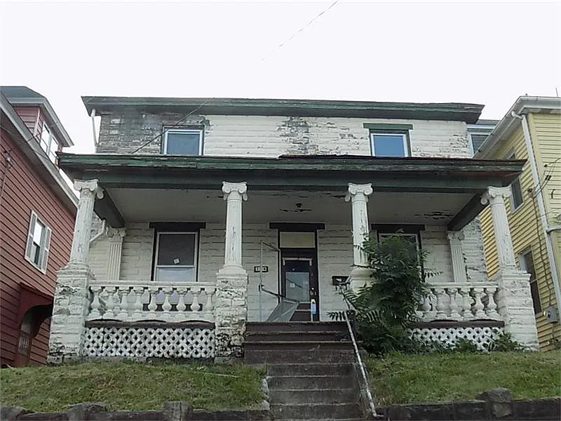 104 Bailey Ave photo 1
