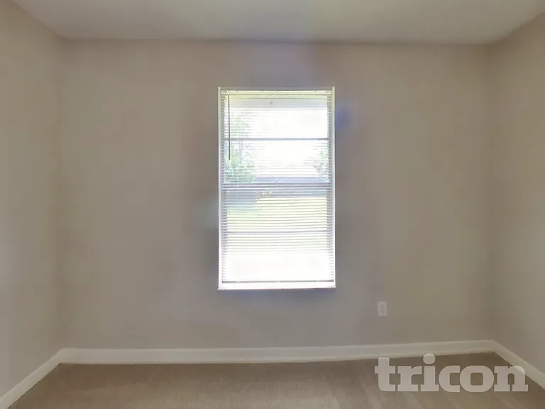 2159 Acorn Mnr — Photo 12