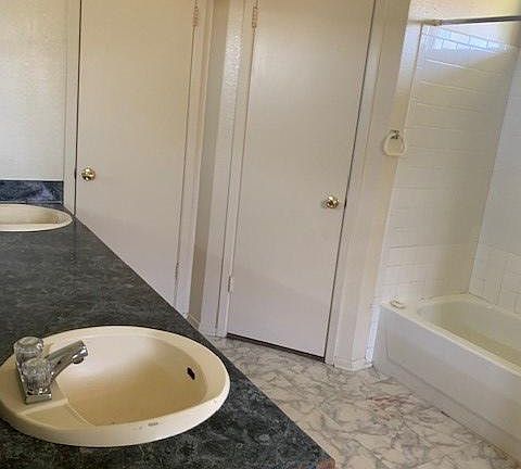 5th image of 2611 Hidden Hill Dr