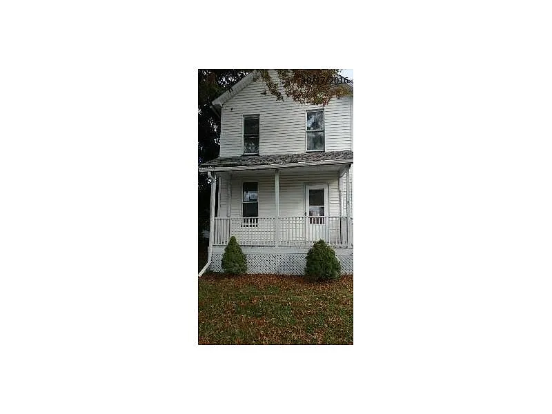 1036 Fabian Way photo 1