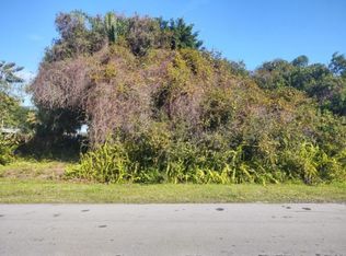 1771 SE Dominic Ave, Port Saint Lucie, FL 34952