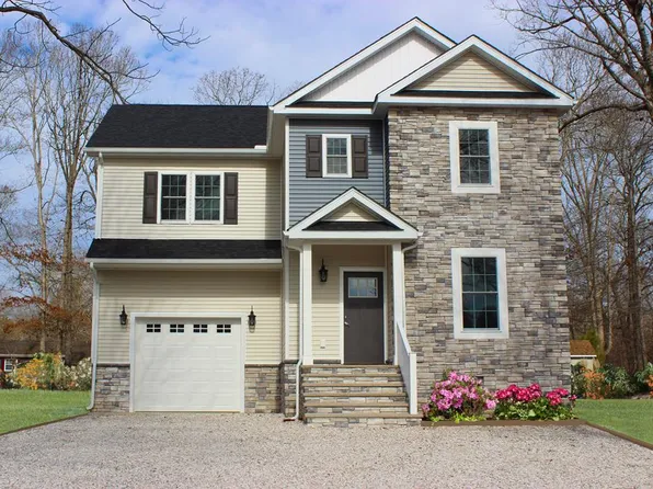 37191 Main Sail Ct, Greenbackville, VA 22356