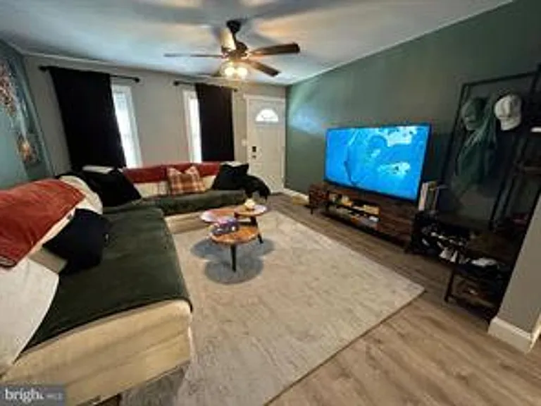 203 Mill St — Photo 2