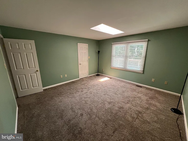 7 S Pointe Ln — Photo 10