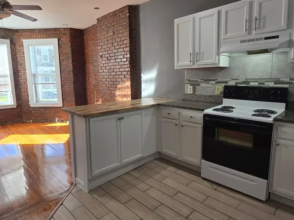 Wonderful 3 Bedroom Student Housing, 45 Elberon Pl #1, Albany, NY 12203