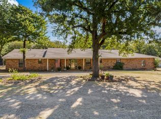 110 Shahan Dr, Denton, TX 76208