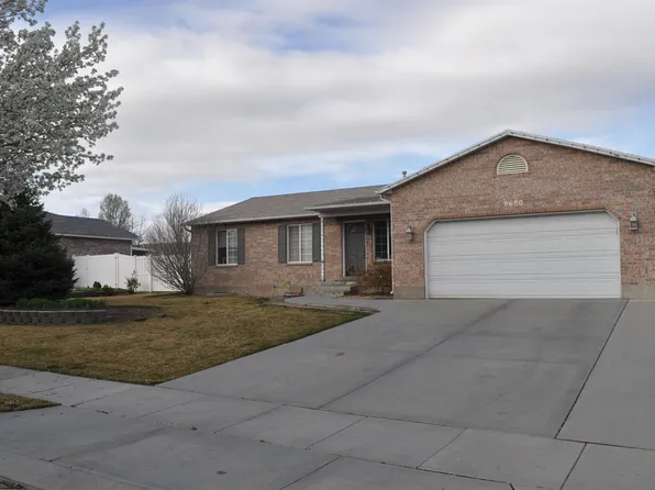 9680 S Garden Grove Ln, South Jordan, UT 84095