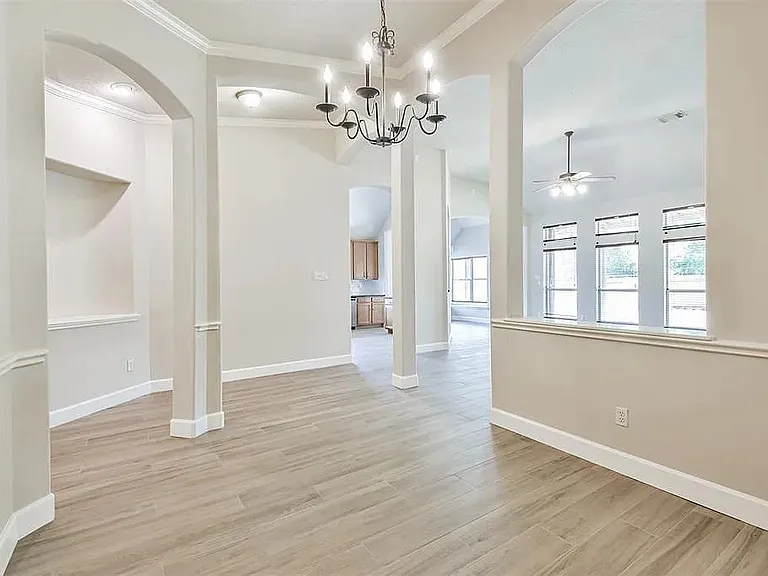 Formal Dining