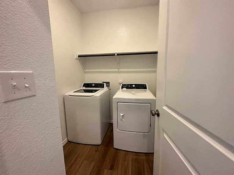 435 Alamito Ave — Photo 22