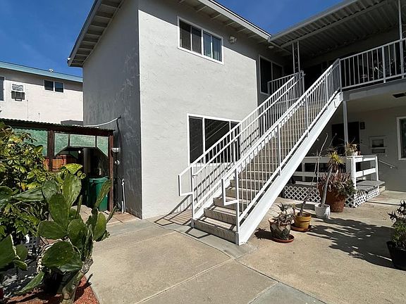 2nd image of 3751 3rd Ave APT B