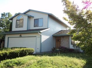 13709 SE Center St, Portland, OR 97236