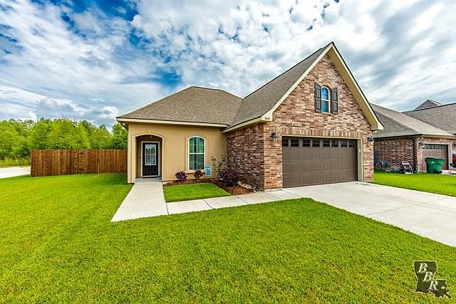 1st image of 166 Ainsley Dr