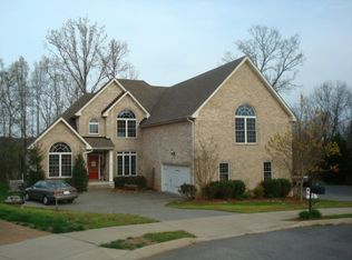 1005 Thorn Hill Ct, Hendersonville, TN 37075