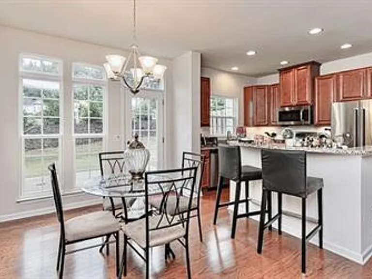 4 Glenside Dr — Photo 17