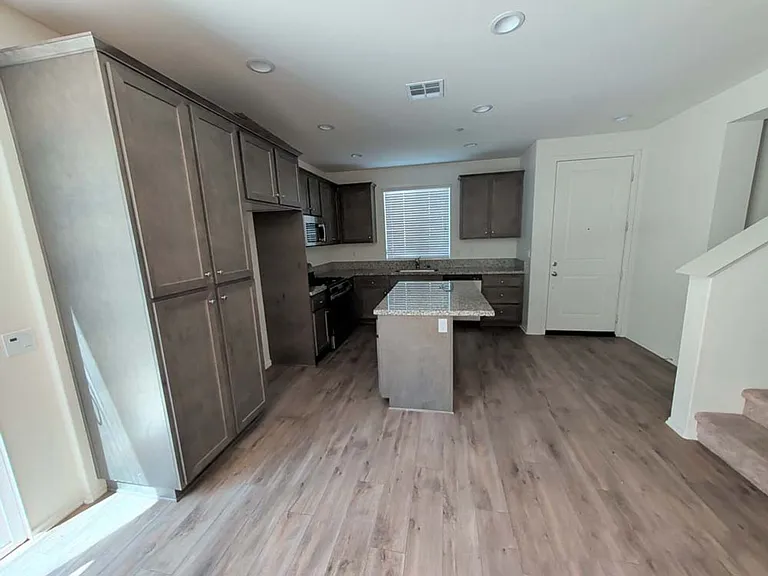 295 Fuerte Dr — Photo 7