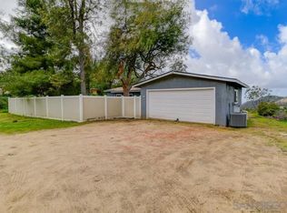 1105 Hamlet Dr, El Cajon, CA 92021