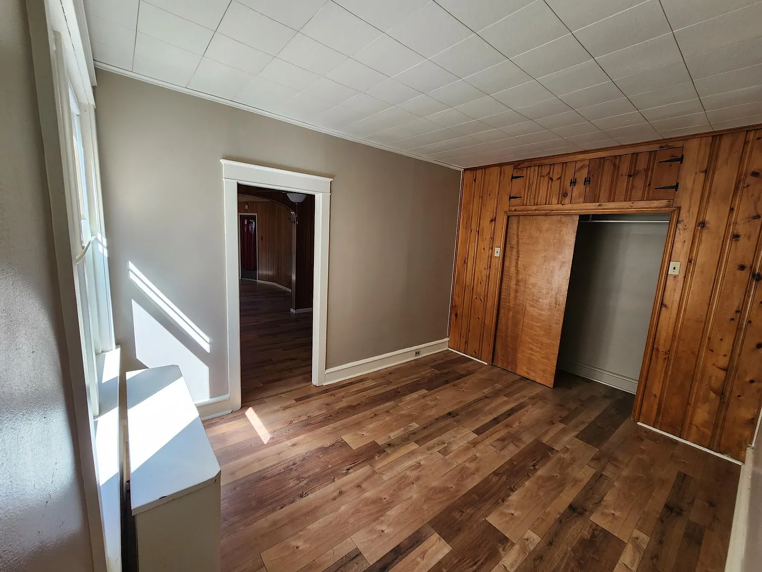 1 bed, 650 sqft, $900 — Photo 3