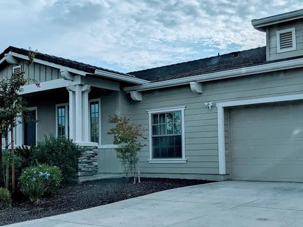 132 Lemon Blossom Ln, Patterson, CA 95363
