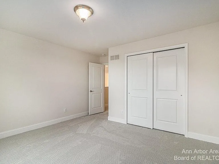 3343 Roseford Blvd — Photo 28