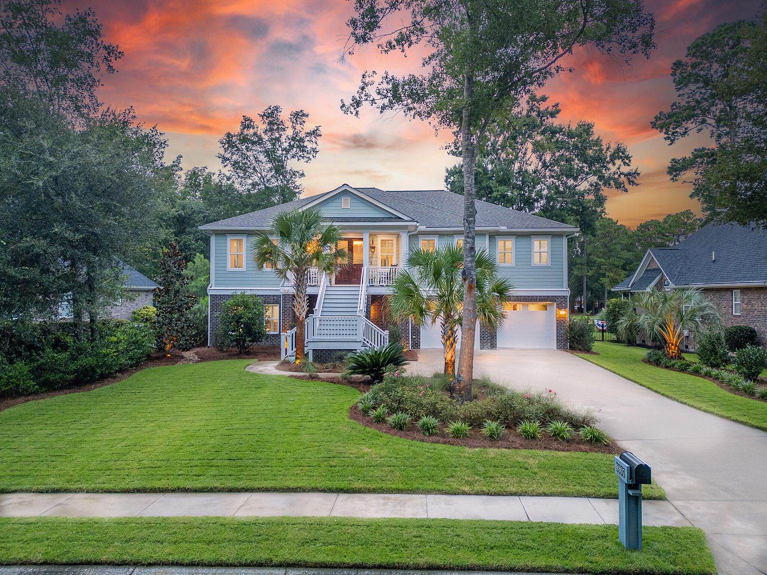 8807 E Fairway Woods Cir