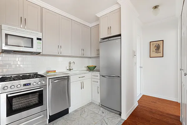 Sold by Compass | media 13