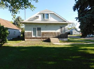 420 Brewster St E, Harvey, ND 58341