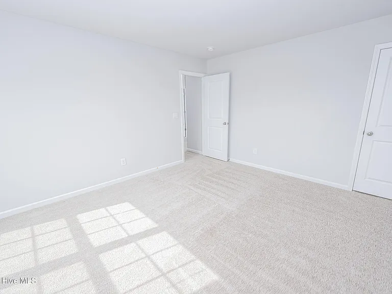 607 Ava St — Photo 18