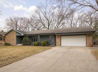 1340 Pike Lake Ct, Saint Paul, MN 55112