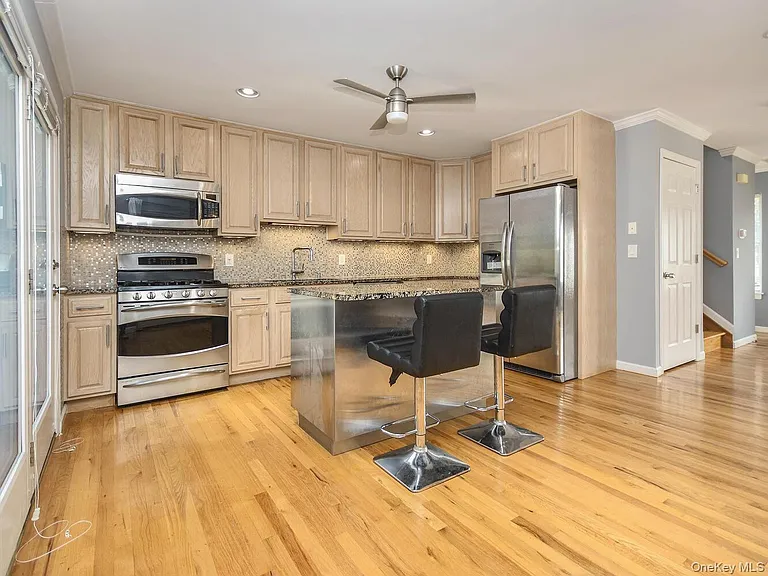 49 Ashwood Rd #A — Photo 7