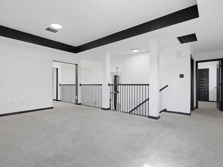 27947 Hendrix Park Dr — Photo 23