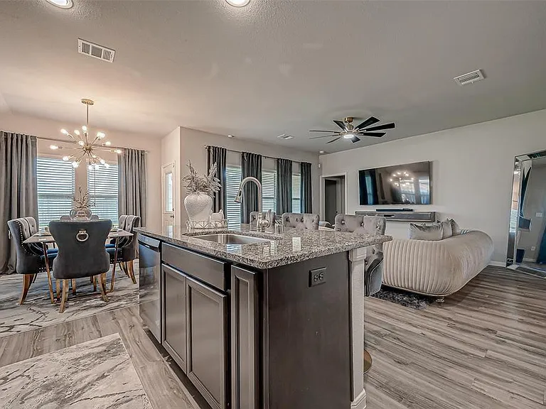24411 Skytrail Dr — Photo 17